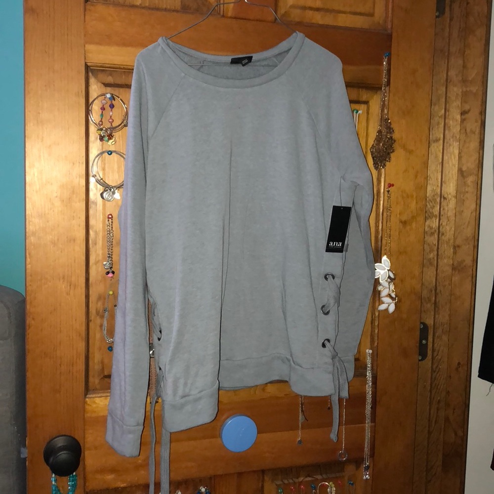 NWT!!! Light Gray Sweater